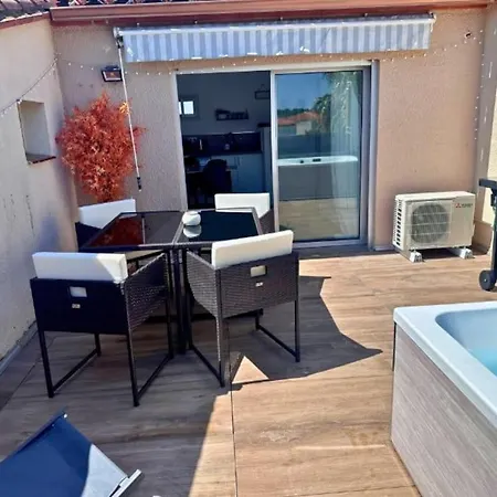 Serenite - Superbe Terrasse Et Jacuzzi ! アパート カネ